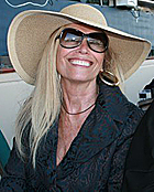 Mimi-Kirk-Hat1
